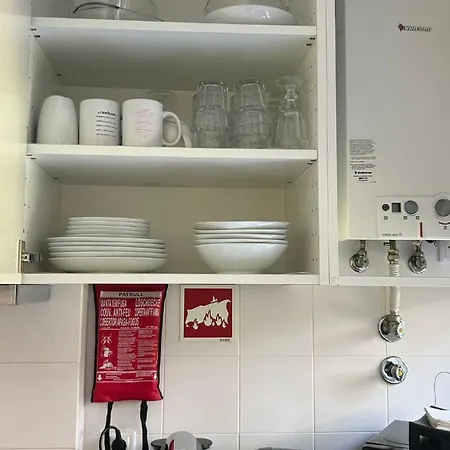 Apartmán & Garden In Carcavelos (Lisbon)